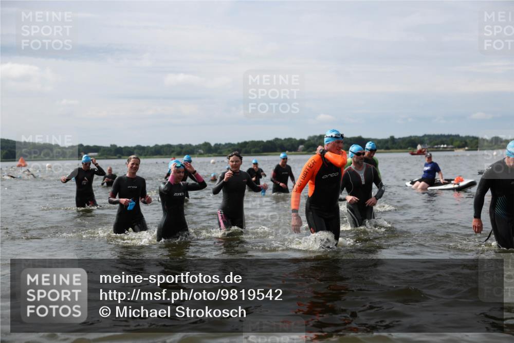 21.06.2026 - Viking Triathlon Michael Strokosch http://msf.ph/oto/9819542 21.06.2026 10:45:51 Schwimmen 138, 172, 196, 245, 331, 389, 405, 448, 510, 534, 539 meine-sportfotos.de
