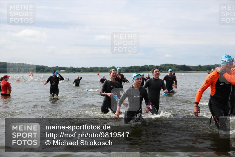 21.06.2026 - Viking Triathlon Michael Strokosch http://msf.ph/oto/9819547 21.06.2026 10:45:53 Schwimmen 107, 138, 172, 196, 245, 331, 389, 405, 448, 510, 534, 539 meine-sportfotos.de