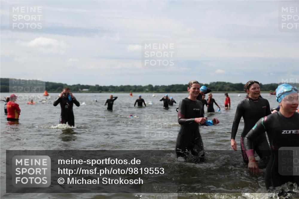 21.06.2026 - Viking Triathlon Michael Strokosch http://msf.ph/oto/9819553 21.06.2026 10:45:55 Schwimmen 107, 138, 172, 196, 245, 331, 389, 405, 448, 494, 510, 534, 539, 563 meine-sportfotos.de