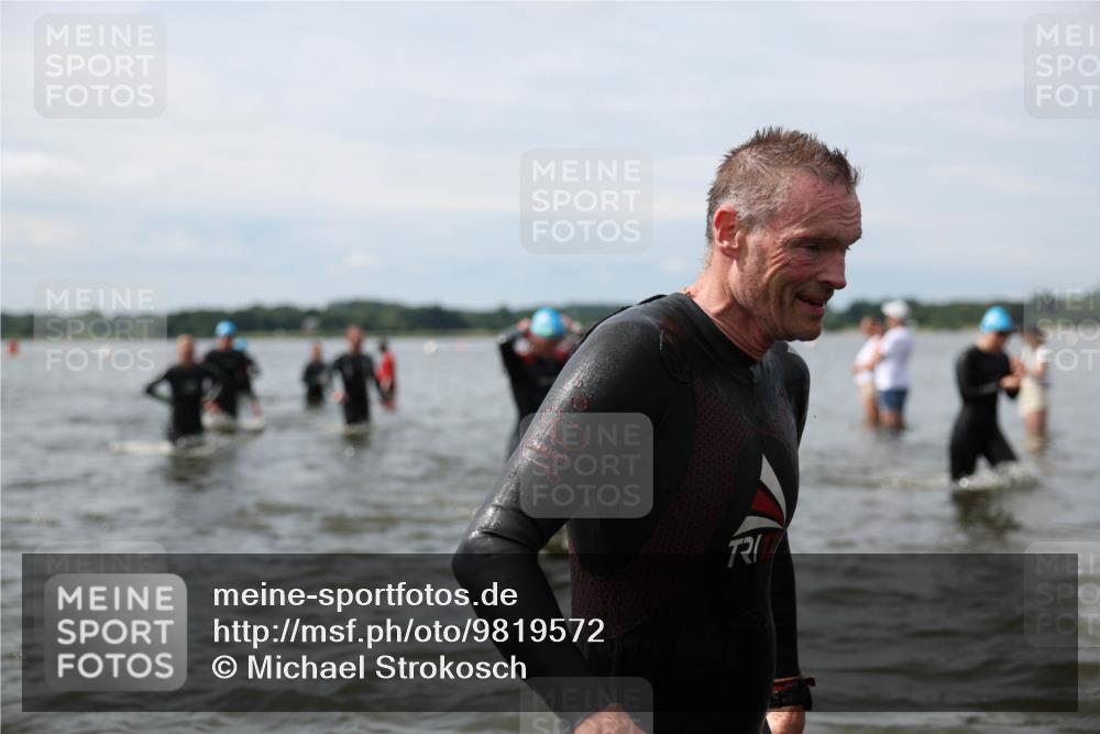 21.06.2026 - Viking Triathlon Michael Strokosch http://msf.ph/oto/9819572 21.06.2026 10:46:03 Schwimmen 91, 107, 138, 196, 245, 322, 324, 331, 389, 403, 405, 448, 494, 510, 534, 539, 555, 563 meine-sportfotos.de