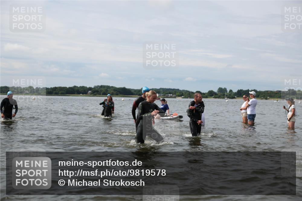 21.06.2026 - Viking Triathlon Michael Strokosch http://msf.ph/oto/9819578 21.06.2026 10:46:08 Schwimmen 91, 107, 138, 322, 324, 403, 448, 494, 497, 510, 555, 563 meine-sportfotos.de