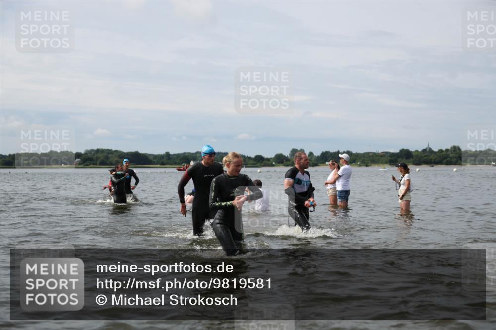 21.06.2026 - Viking Triathlon Michael Strokosch http://msf.ph/oto/9819581 21.06.2026 10:46:09 Schwimmen 91, 107, 322, 324, 403, 448, 494, 497, 510, 555, 563 meine-sportfotos.de