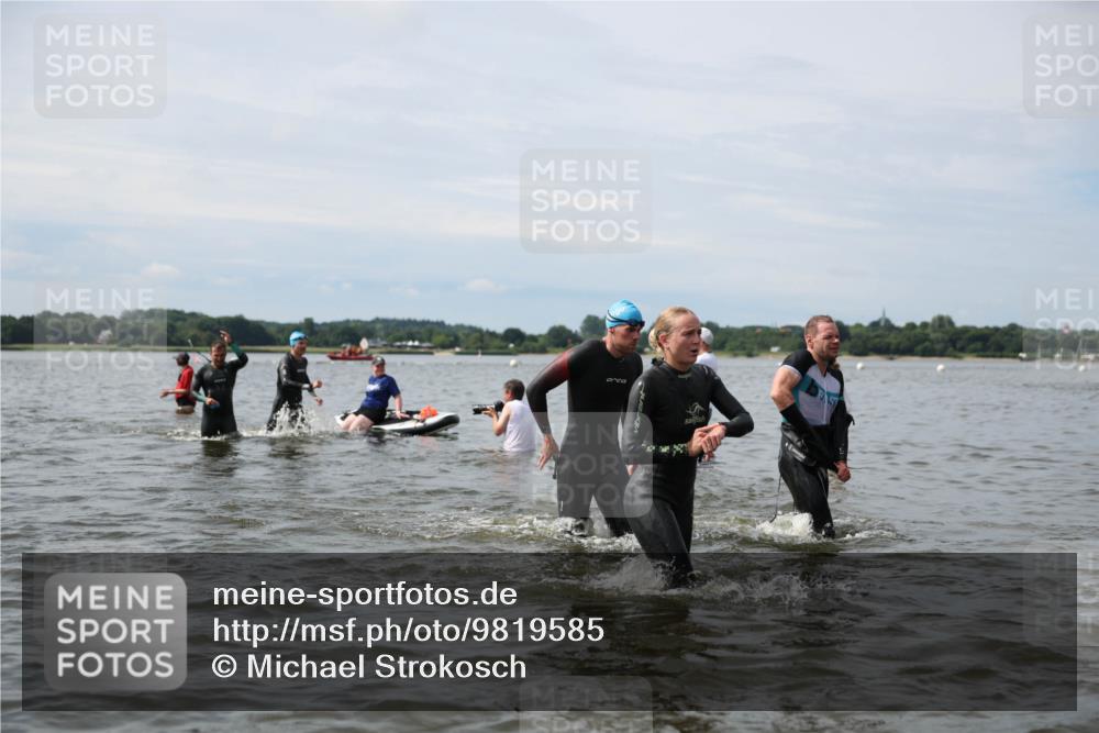 21.06.2026 - Viking Triathlon Michael Strokosch http://msf.ph/oto/9819585 21.06.2026 10:46:11 Schwimmen 91, 107, 322, 324, 403, 448, 494, 497, 510, 555, 563, 654 meine-sportfotos.de