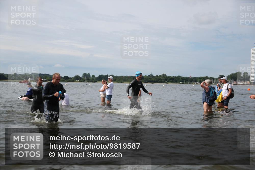 21.06.2026 - Viking Triathlon Michael Strokosch http://msf.ph/oto/9819587 21.06.2026 10:46:16 Schwimmen 91, 107, 322, 324, 388, 403, 494, 497, 555, 563, 654 meine-sportfotos.de