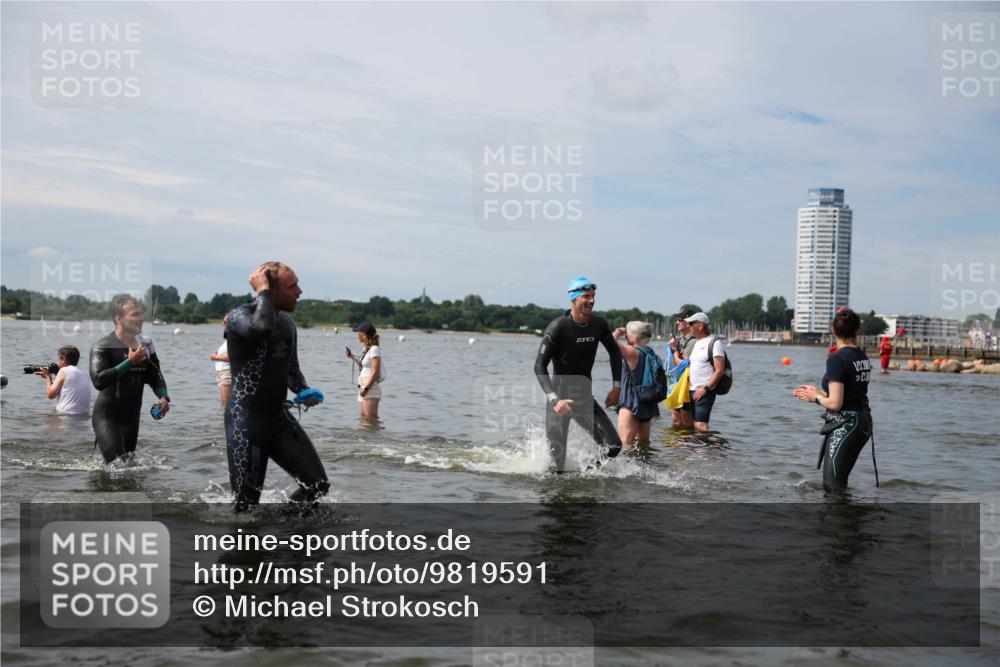 21.06.2026 - Viking Triathlon Michael Strokosch http://msf.ph/oto/9819591 21.06.2026 10:46:17 Schwimmen 91, 107, 156, 322, 324, 363, 388, 403, 494, 497, 555, 563, 654 meine-sportfotos.de