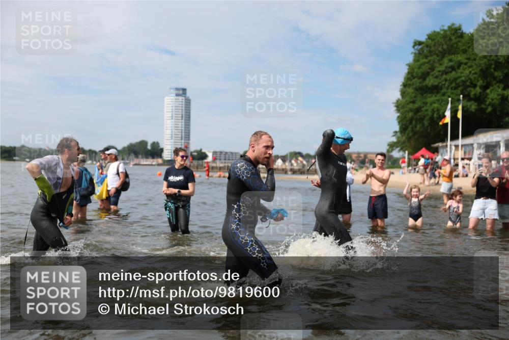21.06.2026 - Viking Triathlon Michael Strokosch http://msf.ph/oto/9819600 21.06.2026 10:46:20 Schwimmen 91, 156, 322, 324, 363, 388, 403, 497, 555, 650, 654 meine-sportfotos.de
