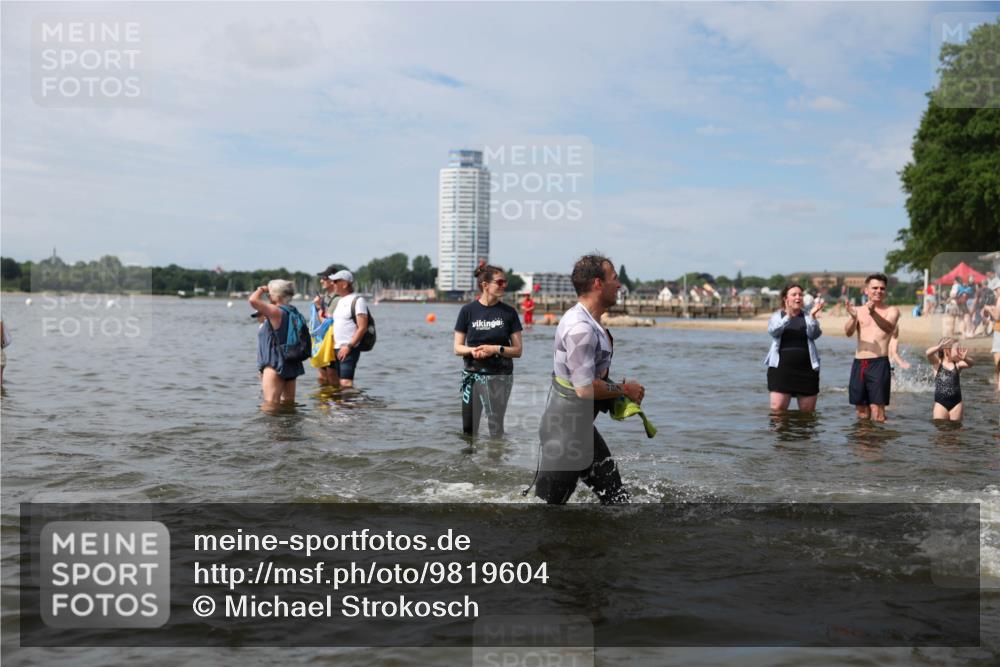 21.06.2026 - Viking Triathlon Michael Strokosch http://msf.ph/oto/9819604 21.06.2026 10:46:21 Schwimmen 91, 156, 322, 324, 363, 388, 403, 414, 497, 555, 650, 654 meine-sportfotos.de