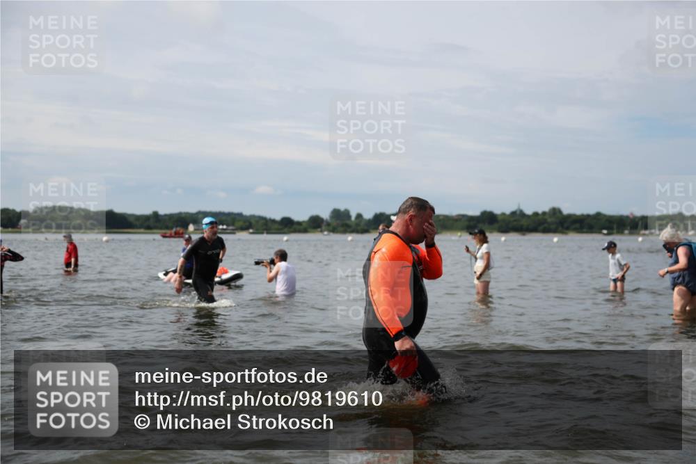 21.06.2026 - Viking Triathlon Michael Strokosch http://msf.ph/oto/9819610 21.06.2026 10:46:26 Schwimmen 156, 260, 322, 324, 341, 363, 388, 414, 497, 650, 654 meine-sportfotos.de