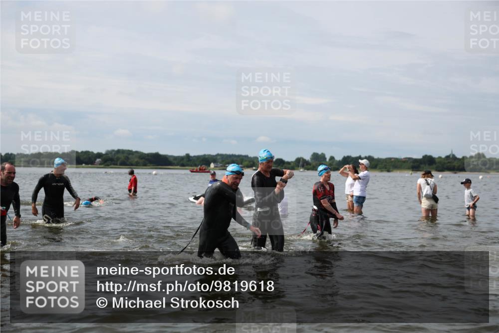 21.06.2026 - Viking Triathlon Michael Strokosch http://msf.ph/oto/9819618 21.06.2026 10:46:31 Schwimmen 156, 260, 341, 363, 388, 414, 443, 476, 650, 654, 670 meine-sportfotos.de