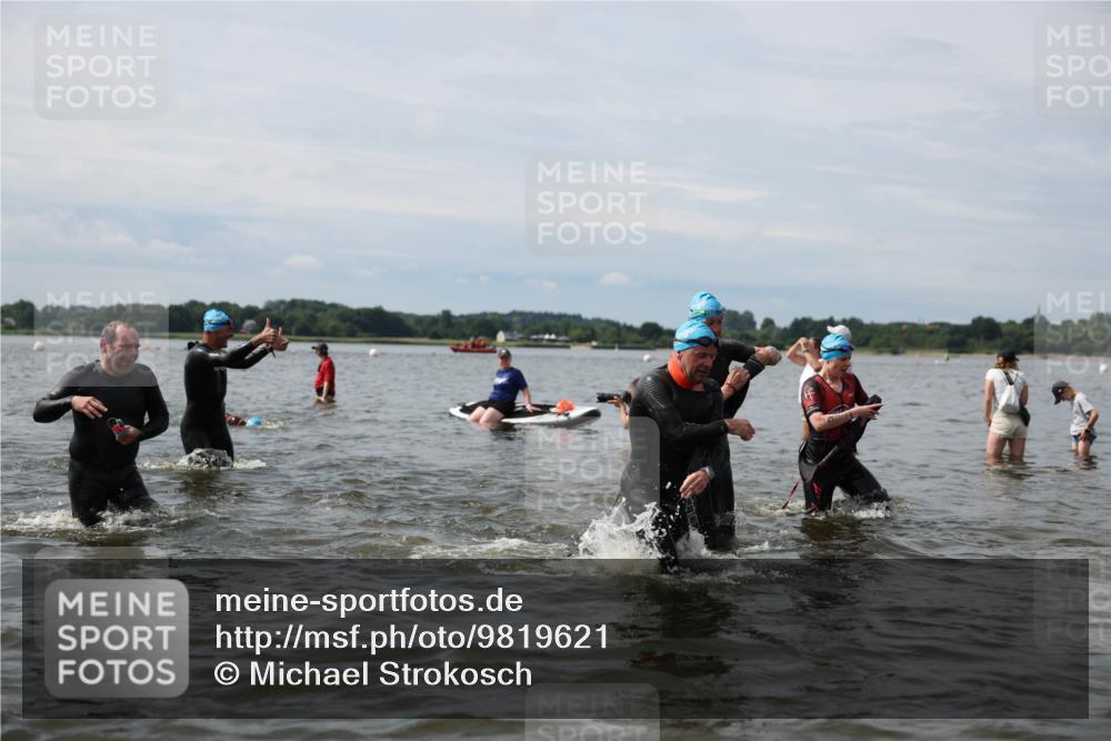 21.06.2026 - Viking Triathlon Michael Strokosch http://msf.ph/oto/9819621 21.06.2026 10:46:32 Schwimmen 156, 217, 260, 341, 358, 363, 388, 414, 443, 476, 650, 654, 670 meine-sportfotos.de