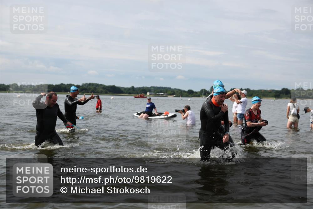 21.06.2026 - Viking Triathlon Michael Strokosch http://msf.ph/oto/9819622 21.06.2026 10:46:32 Schwimmen 156, 217, 260, 341, 358, 363, 388, 414, 443, 476, 650, 654, 670 meine-sportfotos.de