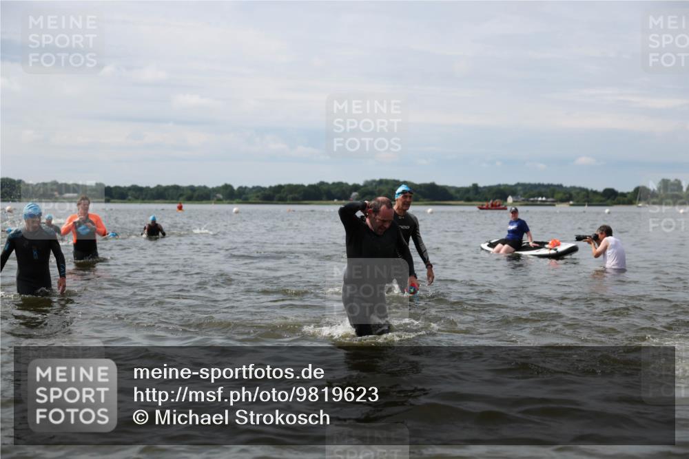 21.06.2026 - Viking Triathlon Michael Strokosch http://msf.ph/oto/9819623 21.06.2026 10:46:33 Schwimmen 156, 173, 217, 260, 341, 358, 363, 388, 414, 443, 476, 650, 654, 670 meine-sportfotos.de