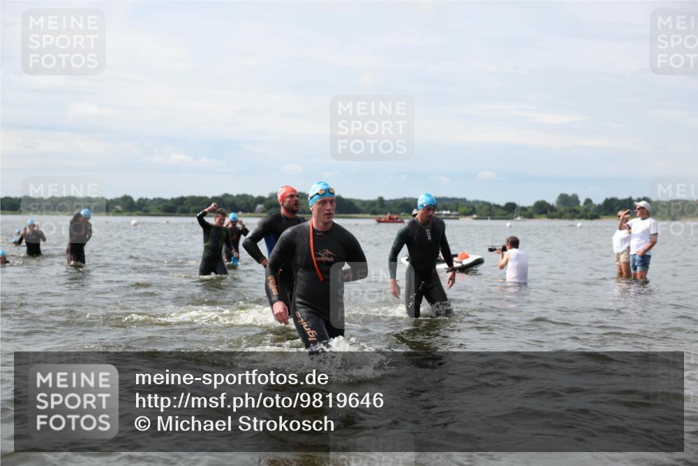 21.06.2026 - Viking Triathlon Michael Strokosch http://msf.ph/oto/9819646 21.06.2026 10:46:45 Schwimmen 168, 173, 217, 260, 282, 313, 341, 358, 414, 443, 476, 650, 670 meine-sportfotos.de