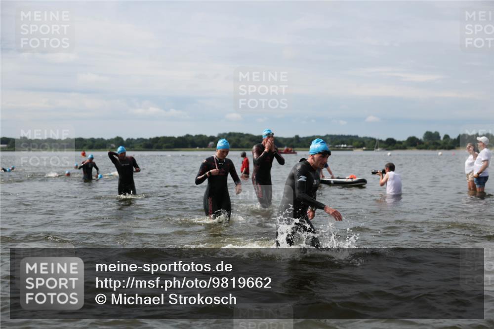 21.06.2026 - Viking Triathlon Michael Strokosch http://msf.ph/oto/9819662 21.06.2026 10:46:56 Schwimmen 168, 173, 217, 282, 313, 321, 346, 358, 458, 670 meine-sportfotos.de
