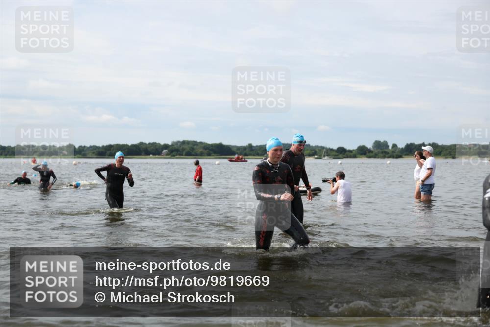 21.06.2026 - Viking Triathlon Michael Strokosch http://msf.ph/oto/9819669 21.06.2026 10:46:58 Schwimmen 155, 168, 173, 282, 313, 321, 346, 458 meine-sportfotos.de