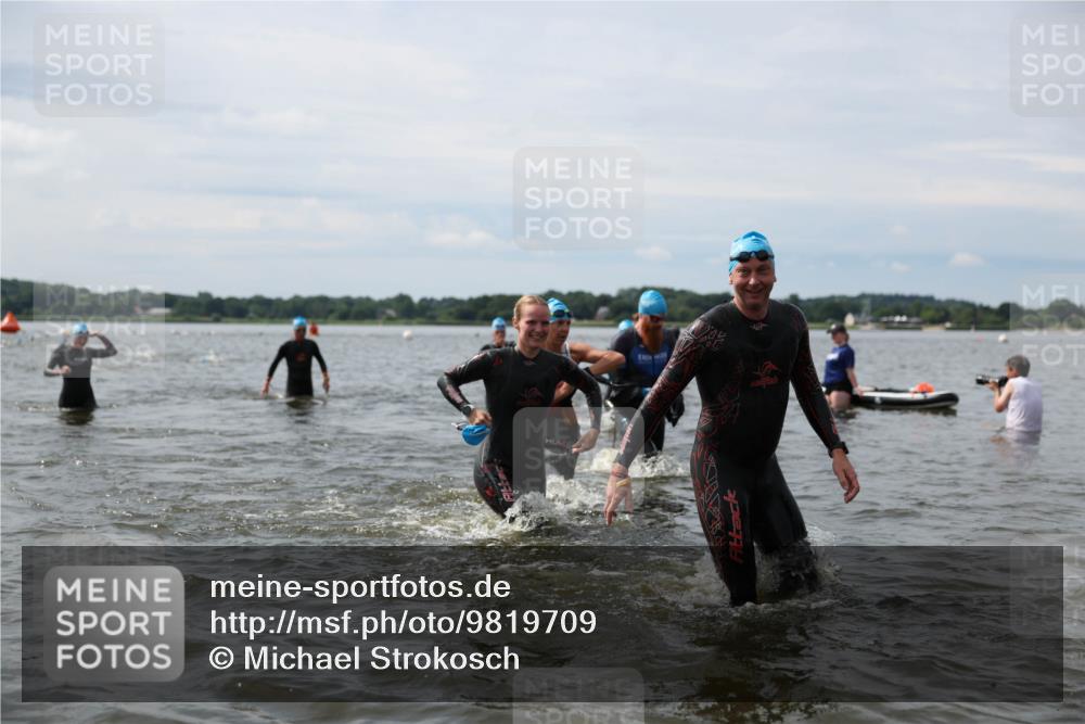 21.06.2026 - Viking Triathlon Michael Strokosch http://msf.ph/oto/9819709 21.06.2026 10:47:20 Schwimmen 116, 123, 155, 183, 212, 297, 304, 317, 352, 353, 469, 554, 571 meine-sportfotos.de