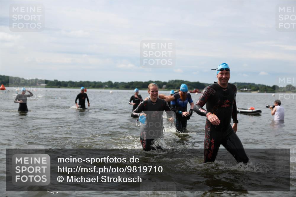 21.06.2026 - Viking Triathlon Michael Strokosch http://msf.ph/oto/9819710 21.06.2026 10:47:21 Schwimmen 116, 123, 155, 183, 212, 297, 304, 317, 352, 353, 469, 554, 571 meine-sportfotos.de