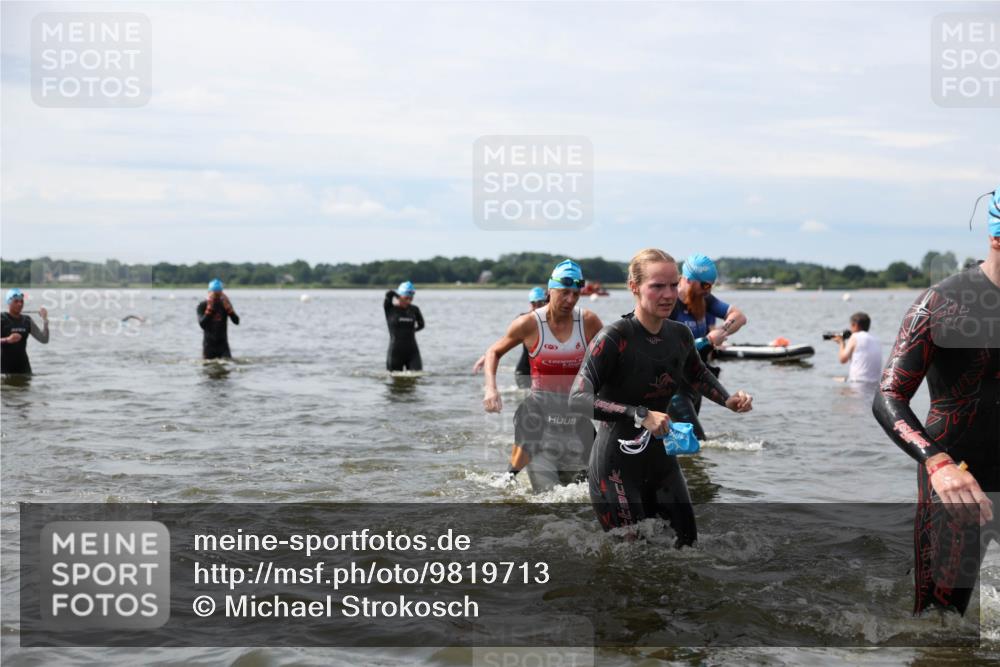 21.06.2026 - Viking Triathlon Michael Strokosch http://msf.ph/oto/9819713 21.06.2026 10:47:22 Schwimmen 56, 116, 123, 155, 183, 212, 297, 304, 317, 352, 353, 469, 554, 571 meine-sportfotos.de