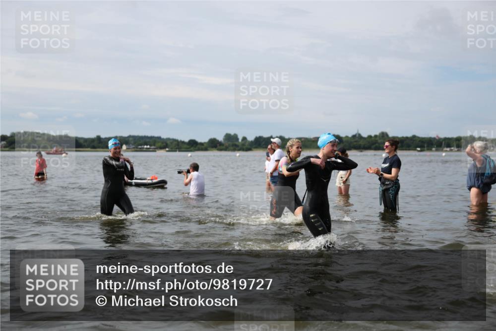 21.06.2026 - Viking Triathlon Michael Strokosch http://msf.ph/oto/9819727 21.06.2026 10:47:27 Schwimmen 56, 123, 183, 212, 297, 304, 317, 352, 353, 469, 554, 571 meine-sportfotos.de