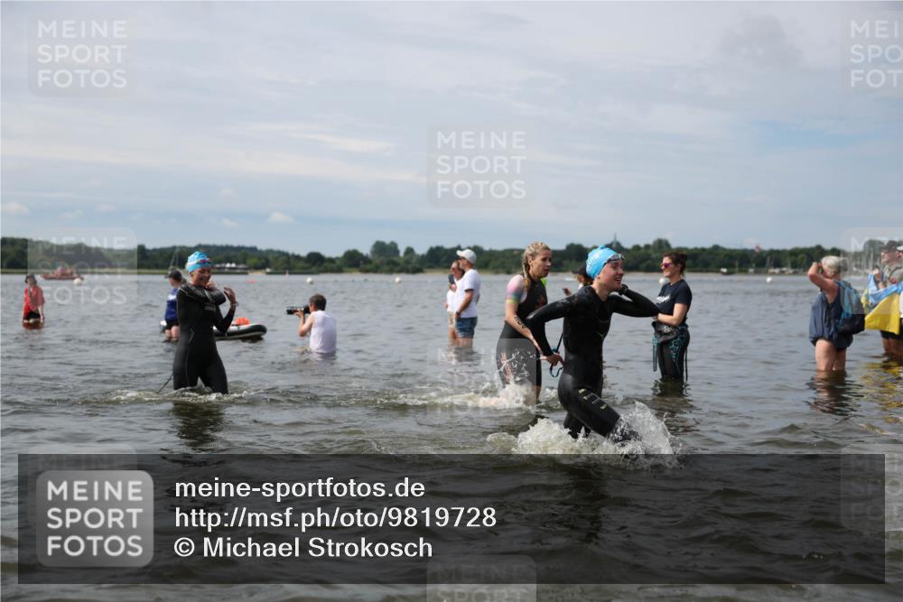 21.06.2026 - Viking Triathlon Michael Strokosch http://msf.ph/oto/9819728 21.06.2026 10:47:28 Schwimmen 56, 123, 183, 212, 297, 304, 317, 352, 353, 469, 554, 571, 574 meine-sportfotos.de