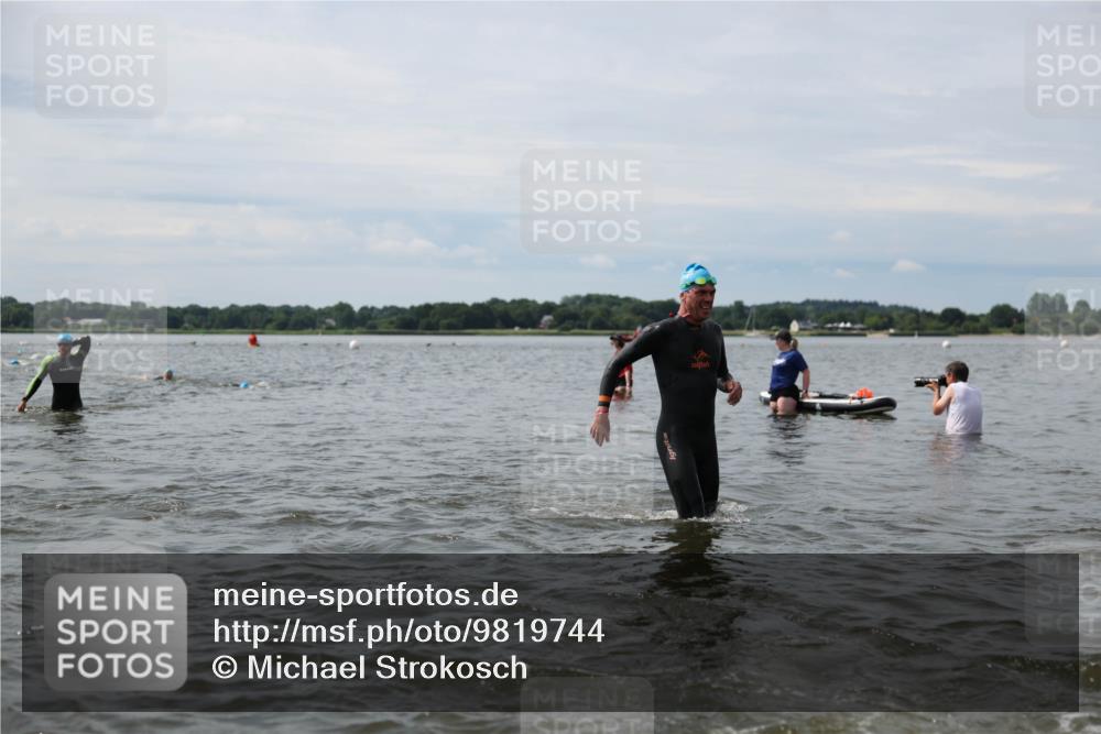 21.06.2026 - Viking Triathlon Michael Strokosch http://msf.ph/oto/9819744 21.06.2026 10:47:33 Schwimmen 56, 297, 304, 353, 469, 554, 571, 574 meine-sportfotos.de