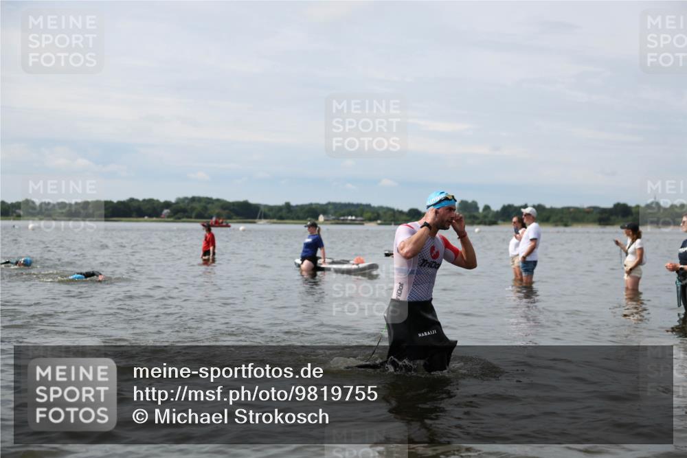 21.06.2026 - Viking Triathlon Michael Strokosch http://msf.ph/oto/9819755 21.06.2026 10:47:45 Schwimmen 56, 60, 297, 574 meine-sportfotos.de