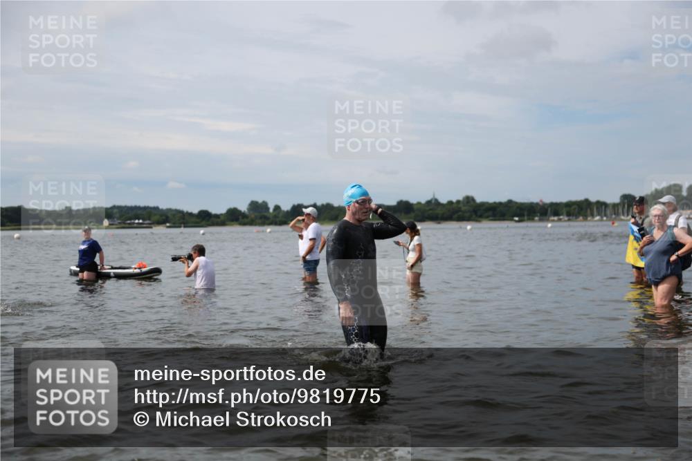 21.06.2026 - Viking Triathlon Michael Strokosch http://msf.ph/oto/9819775 21.06.2026 10:48:12 Schwimmen 101, 164, 185, 198, 207, 289, 306, 495, 638, 662 meine-sportfotos.de