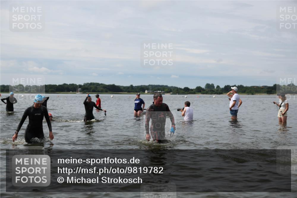 21.06.2026 - Viking Triathlon Michael Strokosch http://msf.ph/oto/9819782 21.06.2026 10:48:19 Schwimmen 101, 181, 185, 207, 209, 306, 495, 662 meine-sportfotos.de