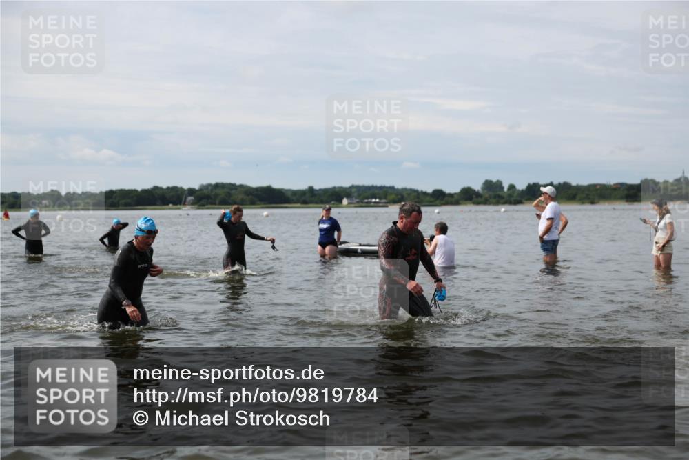 21.06.2026 - Viking Triathlon Michael Strokosch http://msf.ph/oto/9819784 21.06.2026 10:48:20 Schwimmen 101, 181, 185, 207, 209, 306, 495, 662 meine-sportfotos.de