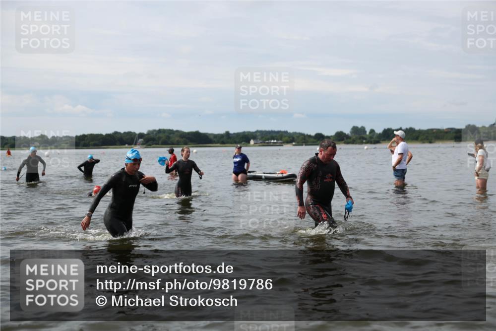 21.06.2026 - Viking Triathlon Michael Strokosch http://msf.ph/oto/9819786 21.06.2026 10:48:20 Schwimmen 101, 181, 185, 207, 209, 306, 495, 662 meine-sportfotos.de