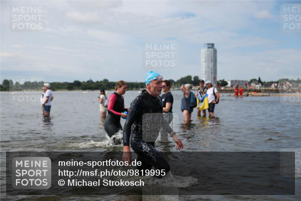 21.06.2026 - Viking Triathlon Michael Strokosch http://msf.ph/oto/9819995 21.06.2026 10:50:53 Schwimmen 66, 76, 184 meine-sportfotos.de