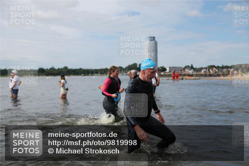 21.06.2026 - Viking Triathlon Michael Strokosch http://msf.ph/oto/9819998 21.06.2026 10:50:54 Schwimmen 66, 76, 184 meine-sportfotos.de