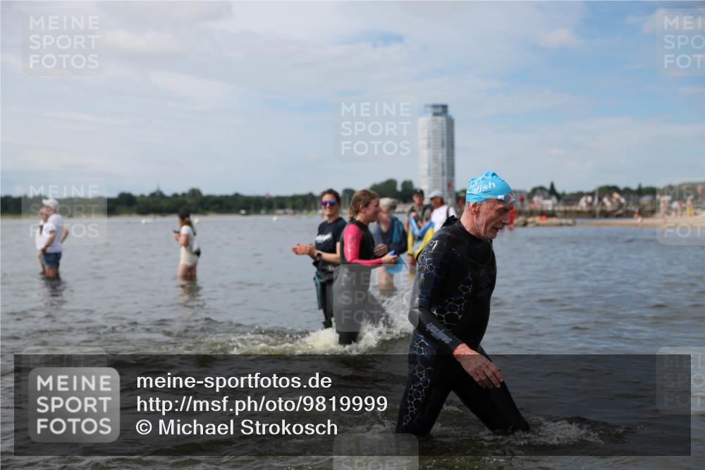 21.06.2026 - Viking Triathlon Michael Strokosch http://msf.ph/oto/9819999 21.06.2026 10:50:54 Schwimmen 66, 76, 184 meine-sportfotos.de