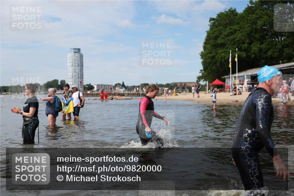 21.06.2026 - Viking Triathlon Michael Strokosch http://msf.ph/oto/9820000 21.06.2026 10:50:56 Schwimmen 66, 76, 184 meine-sportfotos.de