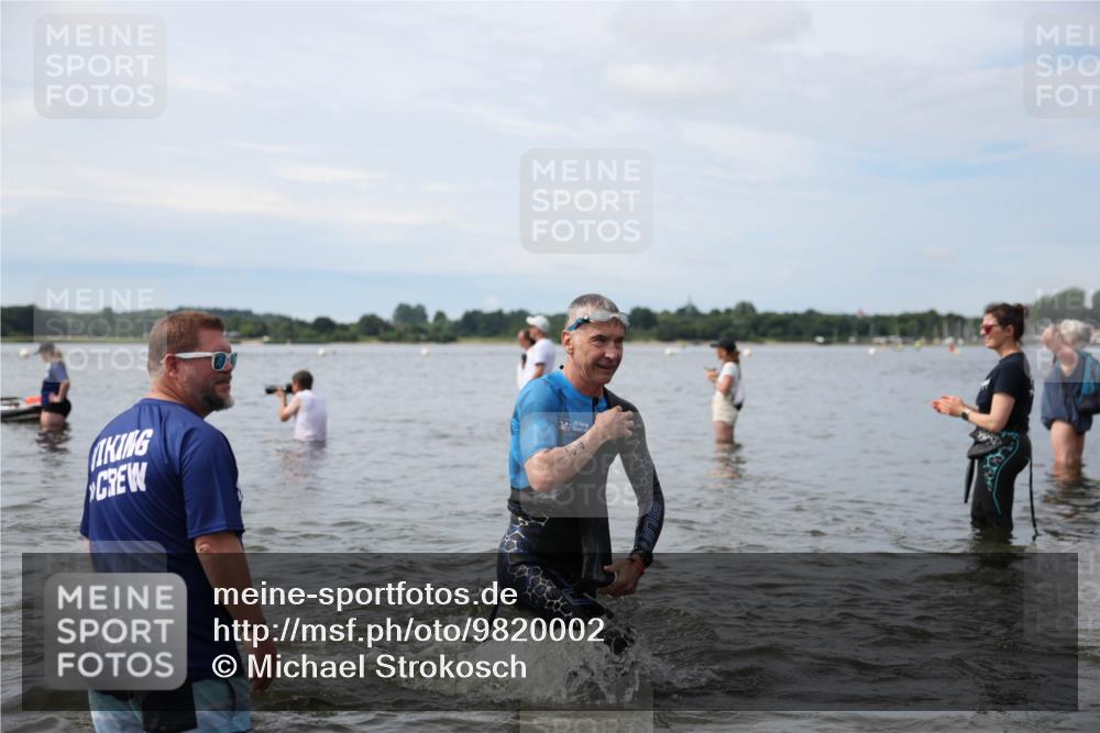 21.06.2026 - Viking Triathlon Michael Strokosch http://msf.ph/oto/9820002 21.06.2026 10:50:57 Schwimmen 66, 76, 184 meine-sportfotos.de