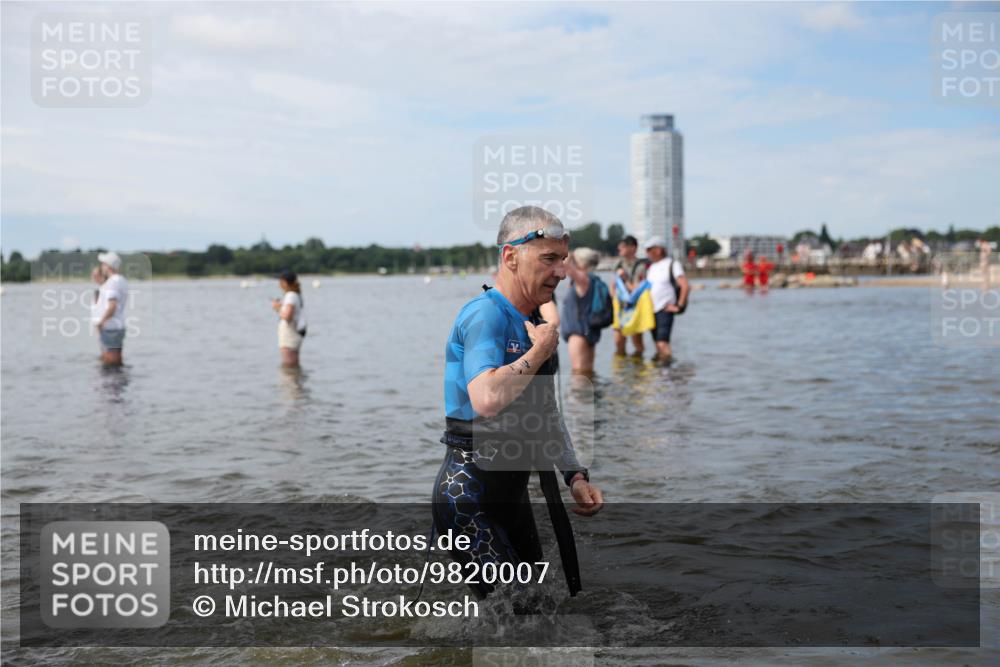 21.06.2026 - Viking Triathlon Michael Strokosch http://msf.ph/oto/9820007 21.06.2026 10:50:58 Schwimmen 66, 76, 184 meine-sportfotos.de