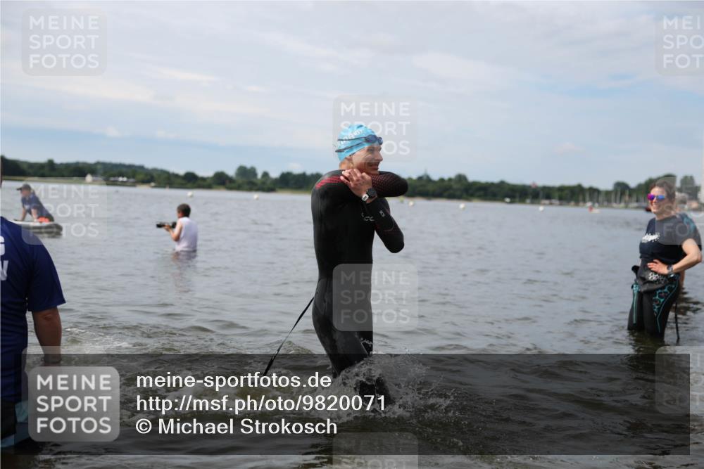 21.06.2026 - Viking Triathlon Michael Strokosch http://msf.ph/oto/9820071 21.06.2026 10:52:18 Schwimmen 40, 222, 272, 624 meine-sportfotos.de