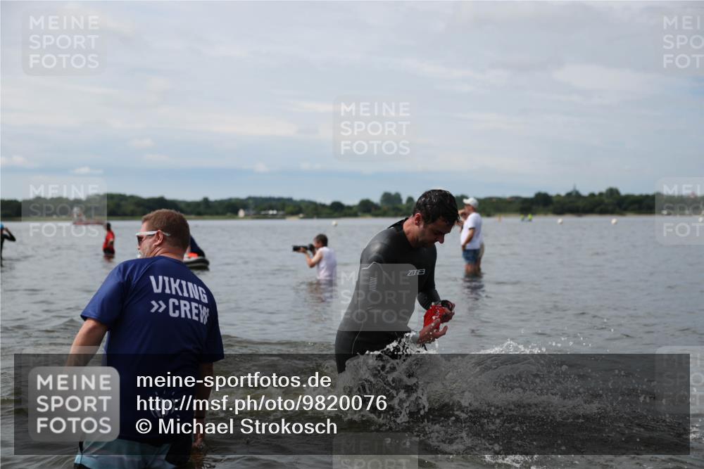 21.06.2026 - Viking Triathlon Michael Strokosch http://msf.ph/oto/9820076 21.06.2026 10:52:31 Schwimmen 624 meine-sportfotos.de