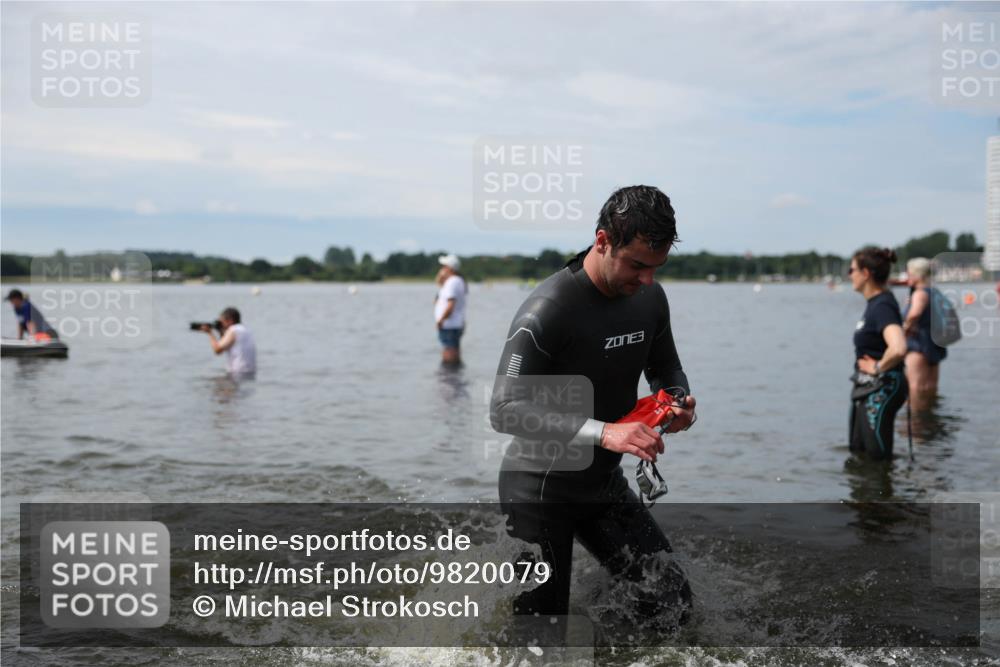 21.06.2026 - Viking Triathlon Michael Strokosch http://msf.ph/oto/9820079 21.06.2026 10:52:32 Schwimmen 624 meine-sportfotos.de