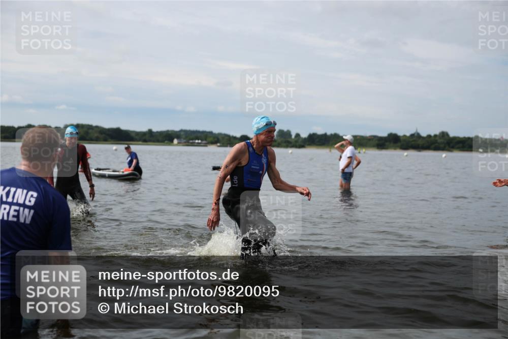 21.06.2026 - Viking Triathlon Michael Strokosch http://msf.ph/oto/9820095 21.06.2026 10:52:55 Schwimmen 133, 307, 385, 433, 471, 532, 622, 661 meine-sportfotos.de