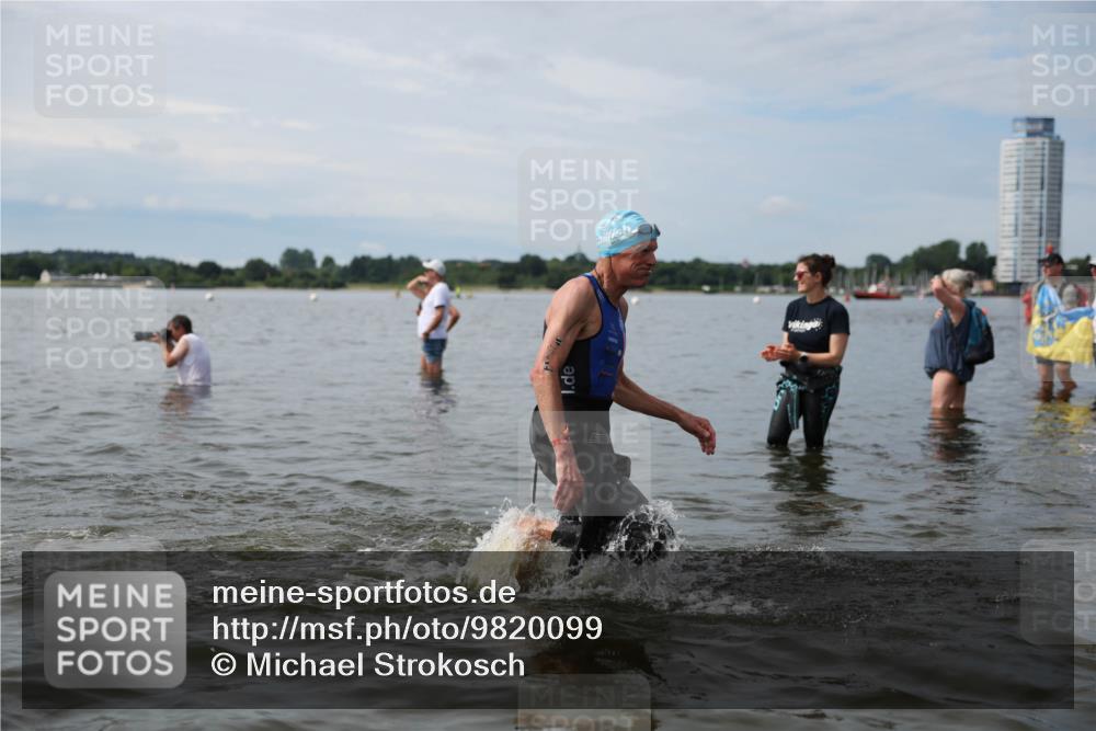 21.06.2026 - Viking Triathlon Michael Strokosch http://msf.ph/oto/9820099 21.06.2026 10:52:56 Schwimmen 133, 307, 385, 433, 471, 532, 622, 661 meine-sportfotos.de