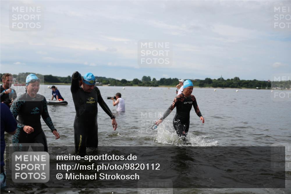 21.06.2026 - Viking Triathlon Michael Strokosch http://msf.ph/oto/9820112 21.06.2026 10:53:04 Schwimmen 133, 307, 433, 471, 532, 564, 622, 661 meine-sportfotos.de