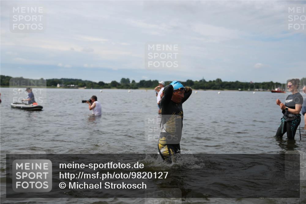 21.06.2026 - Viking Triathlon Michael Strokosch http://msf.ph/oto/9820127 21.06.2026 10:53:10 Schwimmen 92, 133, 283, 307, 433, 471, 564, 622, 661 meine-sportfotos.de