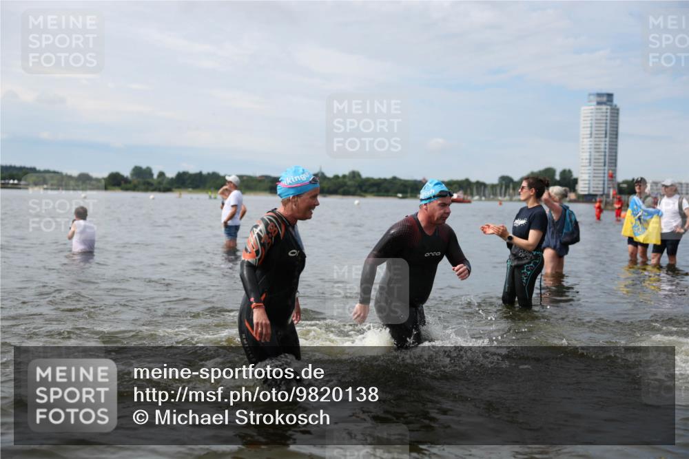 21.06.2026 - Viking Triathlon Michael Strokosch http://msf.ph/oto/9820138 21.06.2026 10:53:25 Schwimmen 59, 92, 182, 283, 365, 375, 607 meine-sportfotos.de