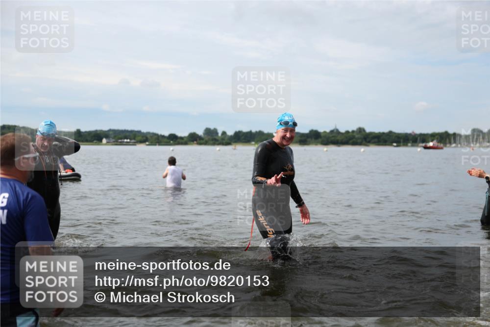 21.06.2026 - Viking Triathlon Michael Strokosch http://msf.ph/oto/9820153 21.06.2026 10:53:31 Schwimmen 59, 92, 182, 283, 365, 375, 538, 607 meine-sportfotos.de