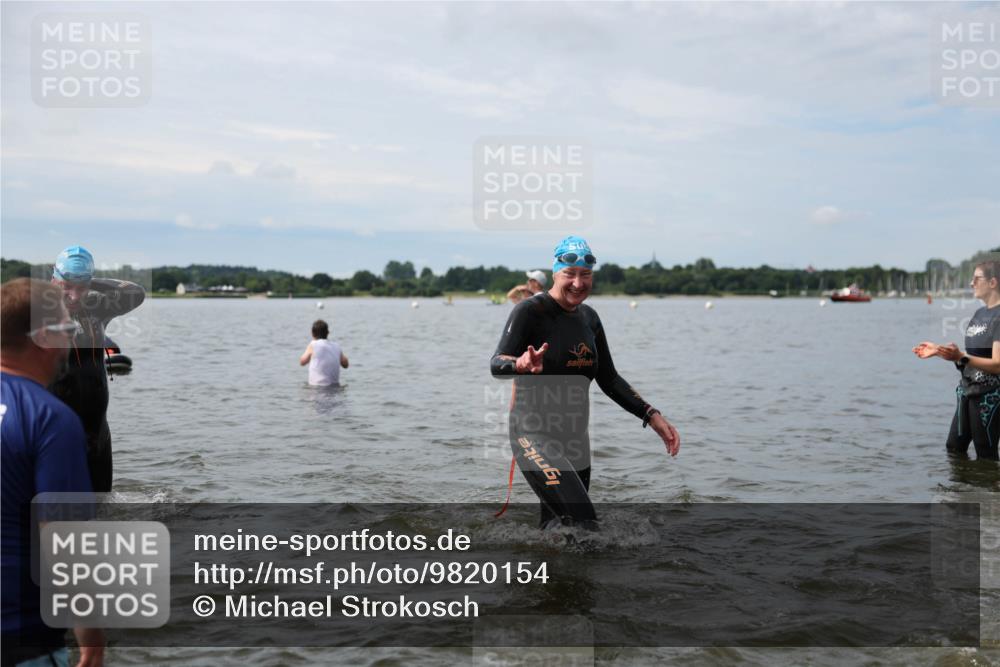 21.06.2026 - Viking Triathlon Michael Strokosch http://msf.ph/oto/9820154 21.06.2026 10:53:32 Schwimmen 59, 92, 182, 283, 365, 375, 538, 607 meine-sportfotos.de