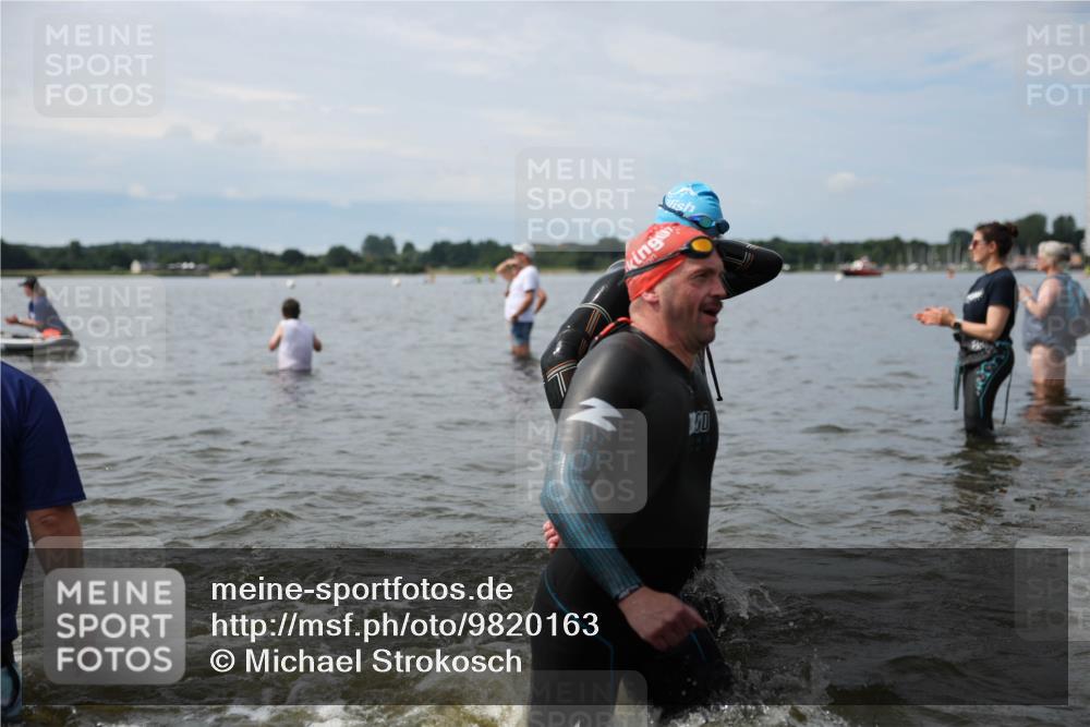 21.06.2026 - Viking Triathlon Michael Strokosch http://msf.ph/oto/9820163 21.06.2026 10:53:35 Schwimmen 59, 97, 182, 203, 365, 375, 538, 607 meine-sportfotos.de