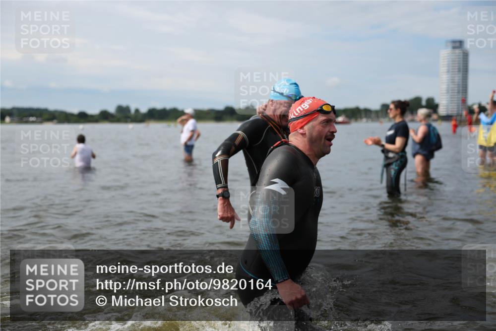 21.06.2026 - Viking Triathlon Michael Strokosch http://msf.ph/oto/9820164 21.06.2026 10:53:35 Schwimmen 59, 97, 182, 203, 365, 375, 538, 607 meine-sportfotos.de