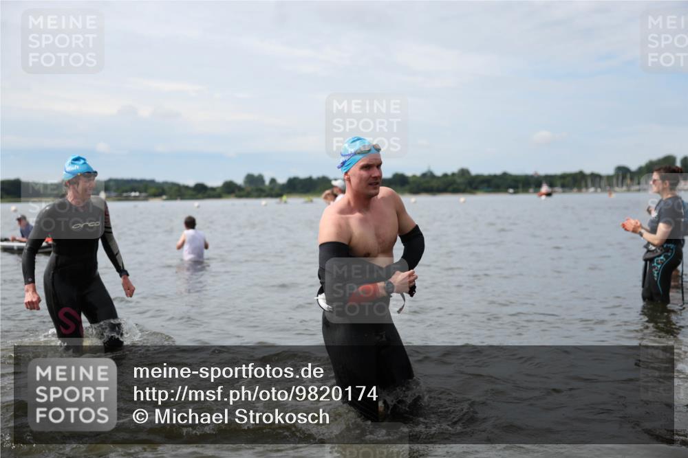21.06.2026 - Viking Triathlon Michael Strokosch http://msf.ph/oto/9820174 21.06.2026 10:53:48 Schwimmen 61, 97, 190, 203, 257, 390, 515, 538, 607, 631 meine-sportfotos.de