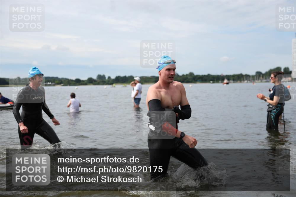 21.06.2026 - Viking Triathlon Michael Strokosch http://msf.ph/oto/9820175 21.06.2026 10:53:49 Schwimmen 61, 97, 190, 203, 257, 390, 515, 538, 631 meine-sportfotos.de